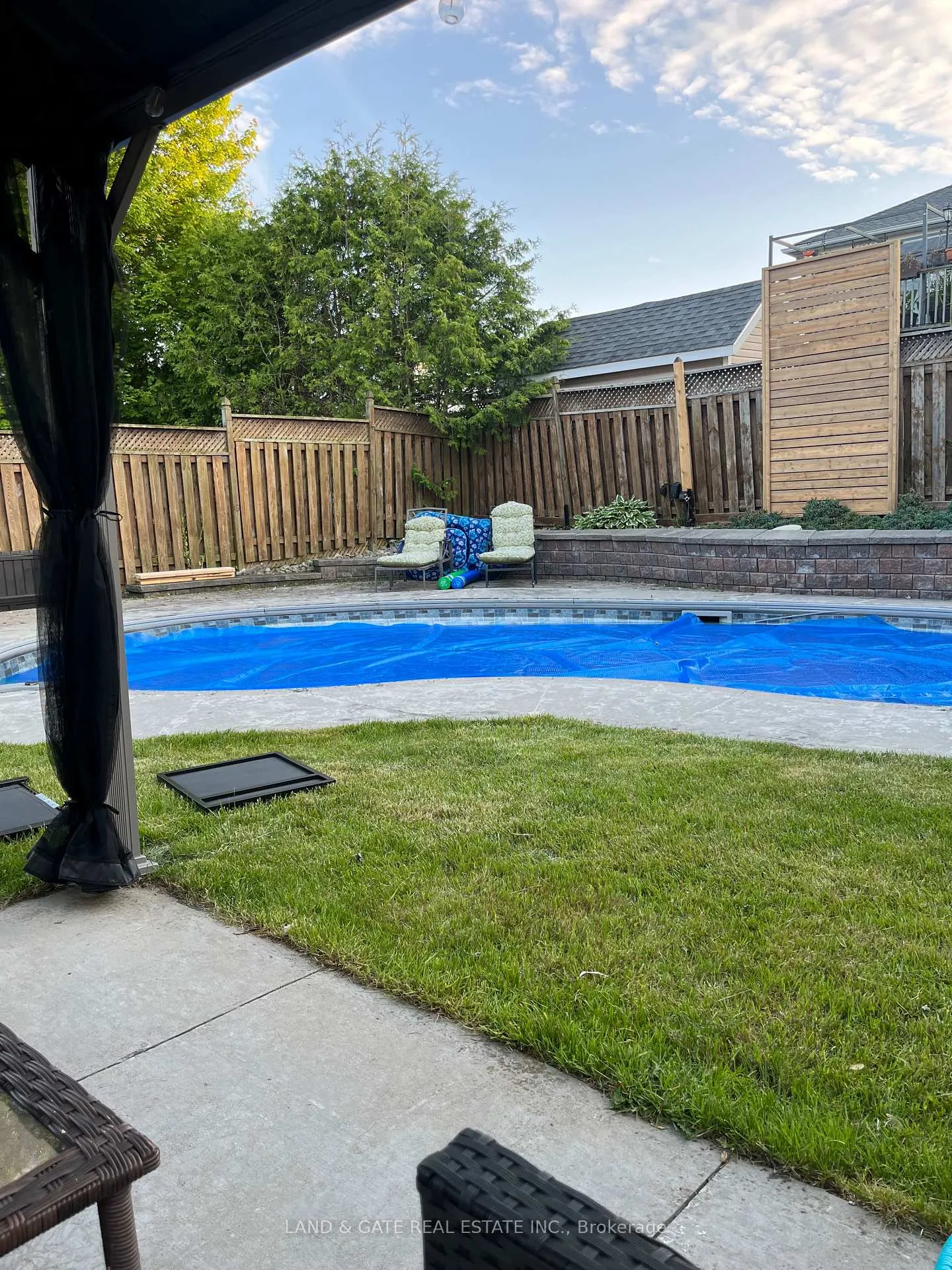 Photo 38 of 87 Hooper Square, Clarington, Bowmanville — HOMEH