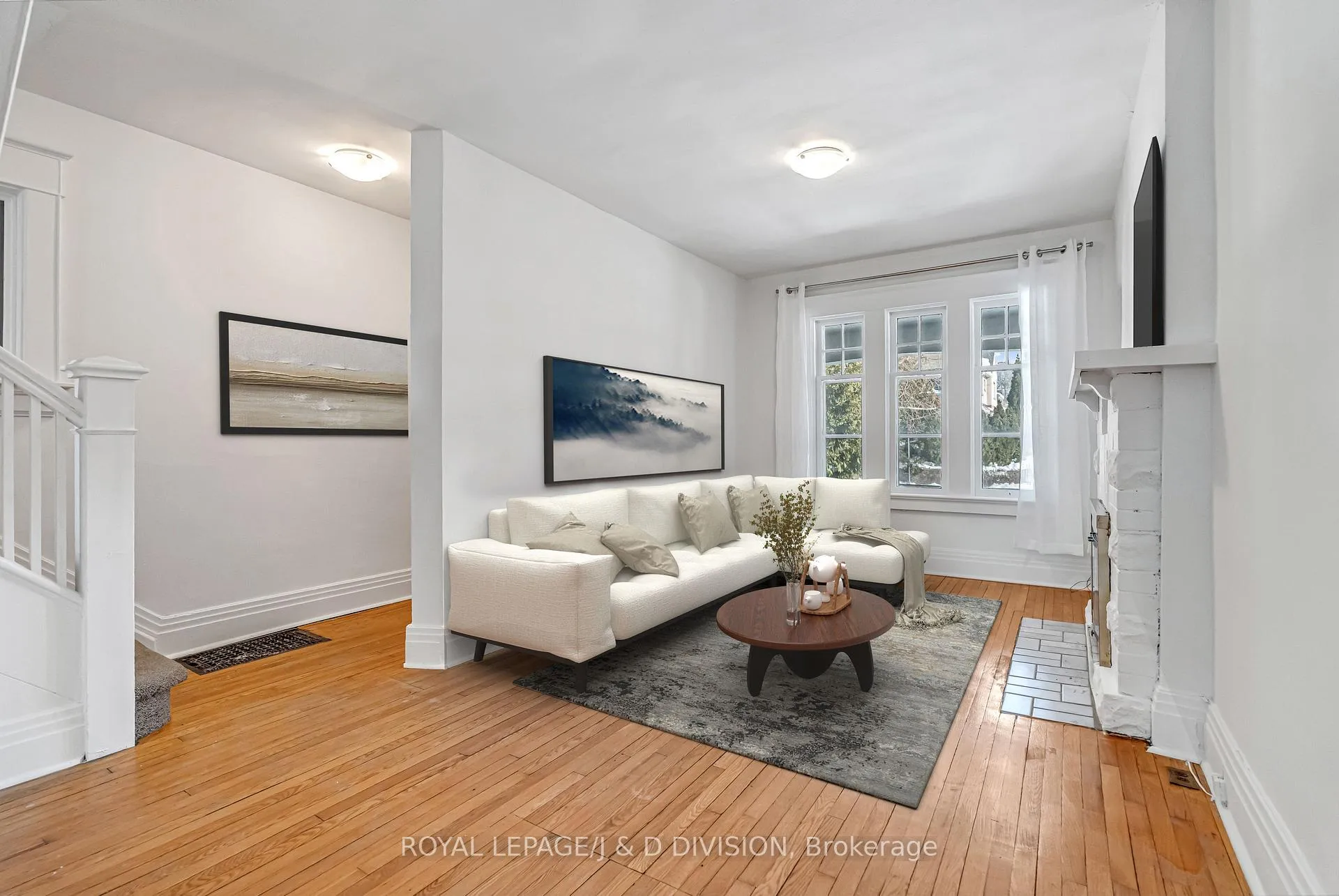 Photo 2 of 174 Arlington Avenue, Toronto, Oakwood Village — HOMEH