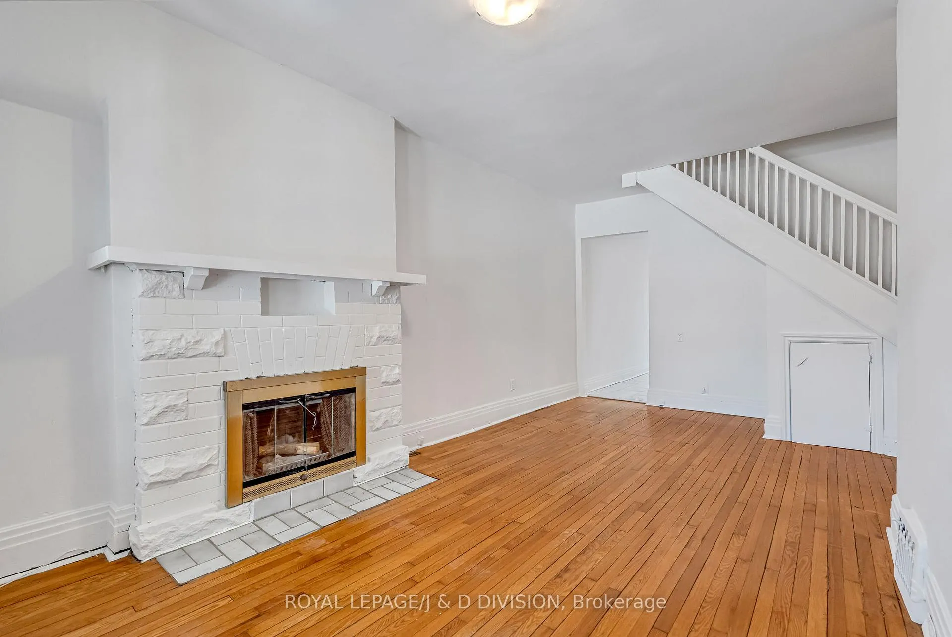 Photo 6 of 174 Arlington Avenue, Toronto, Oakwood Village — HOMEH