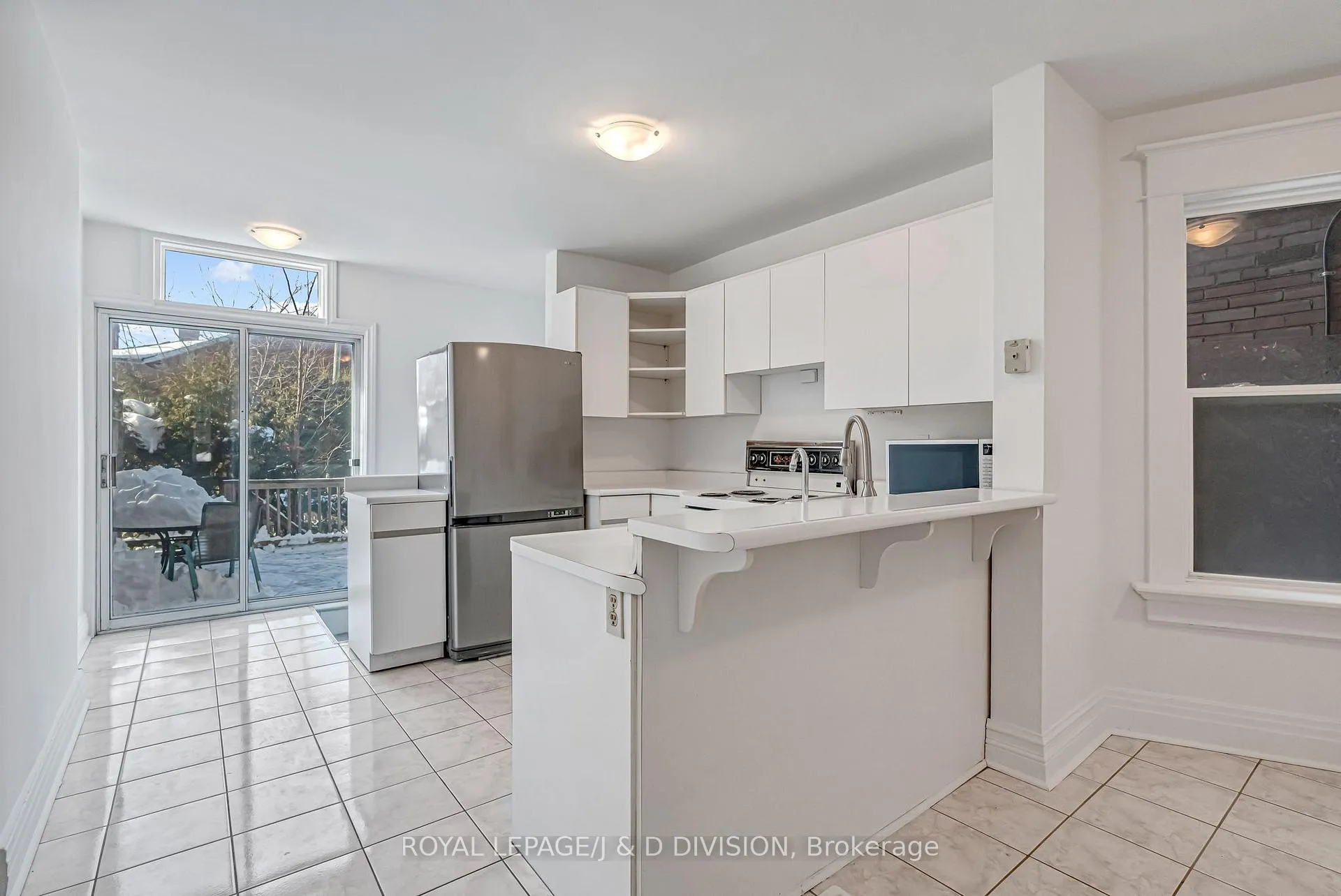 Photo 9 of 174 Arlington Avenue, Toronto, Oakwood Village — HOMEH