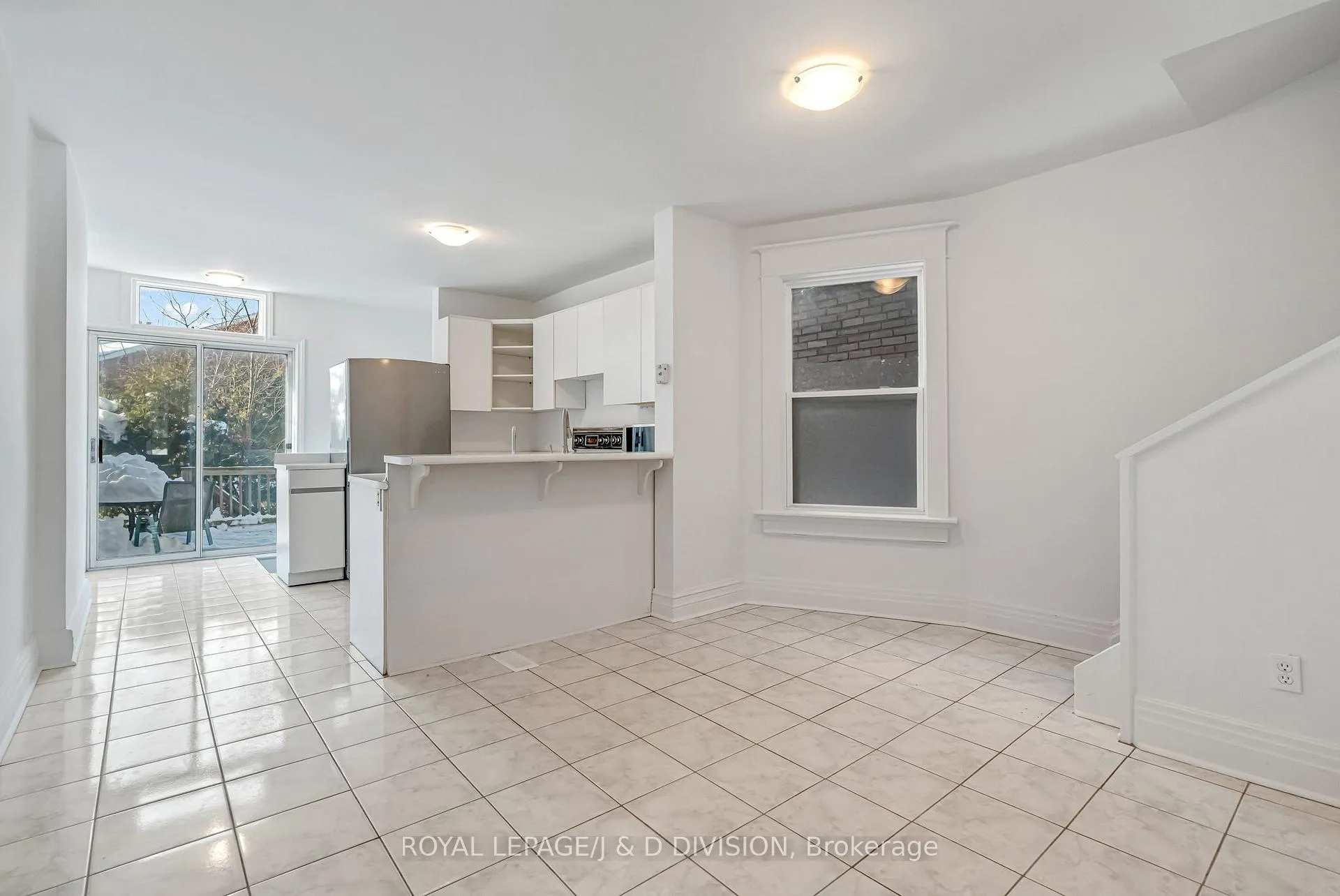 Photo 11 of 174 Arlington Avenue, Toronto, Oakwood Village — HOMEH