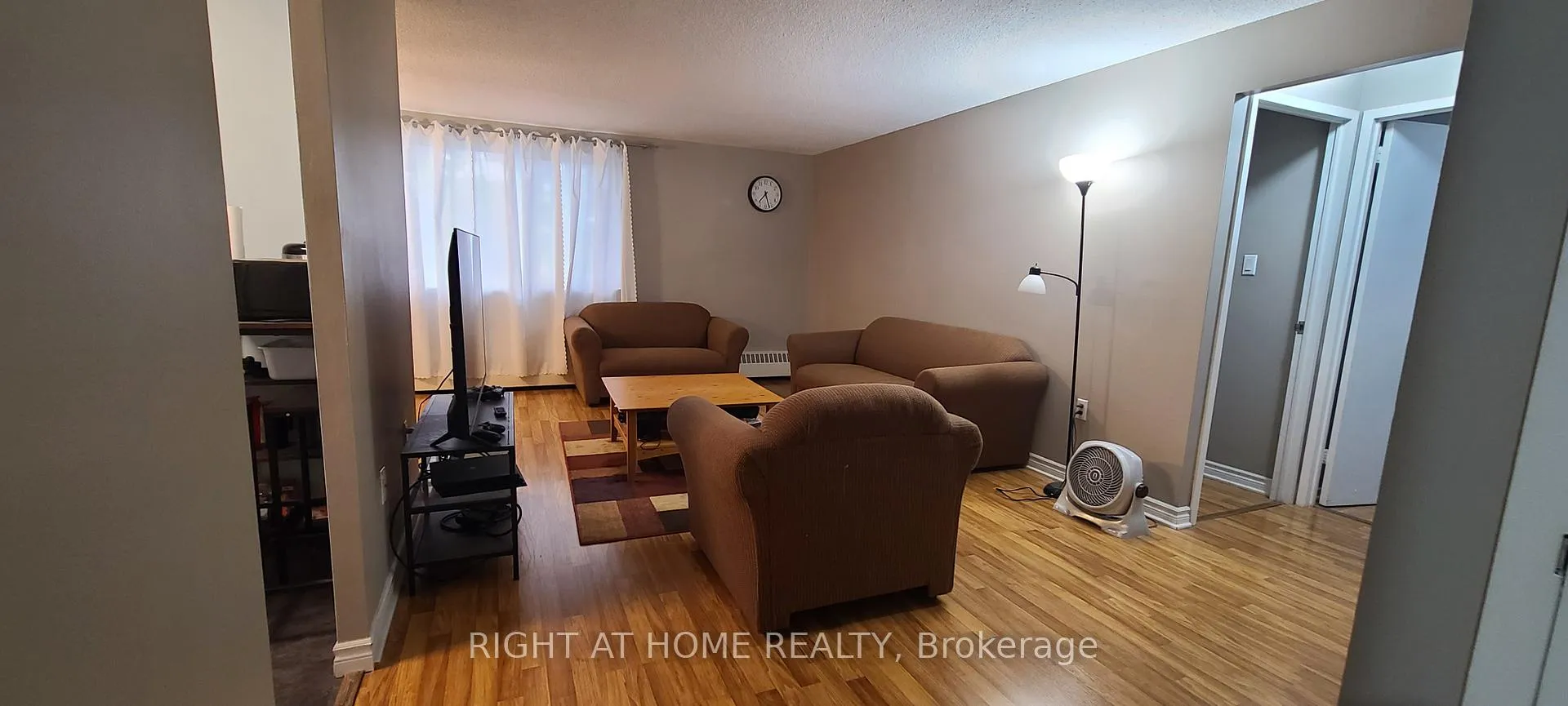 Photo 6 of Unit 414, 936 Glen Street, Oshawa, Lakeview — HOMEH