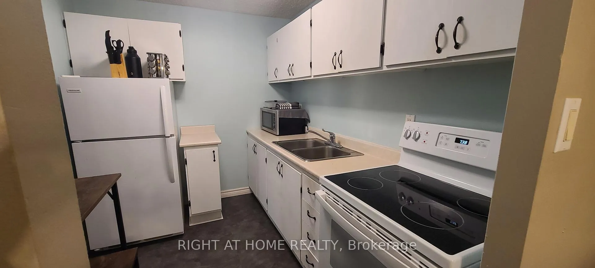 Photo 13 of Unit 414, 936 Glen Street, Oshawa, Lakeview — HOMEH