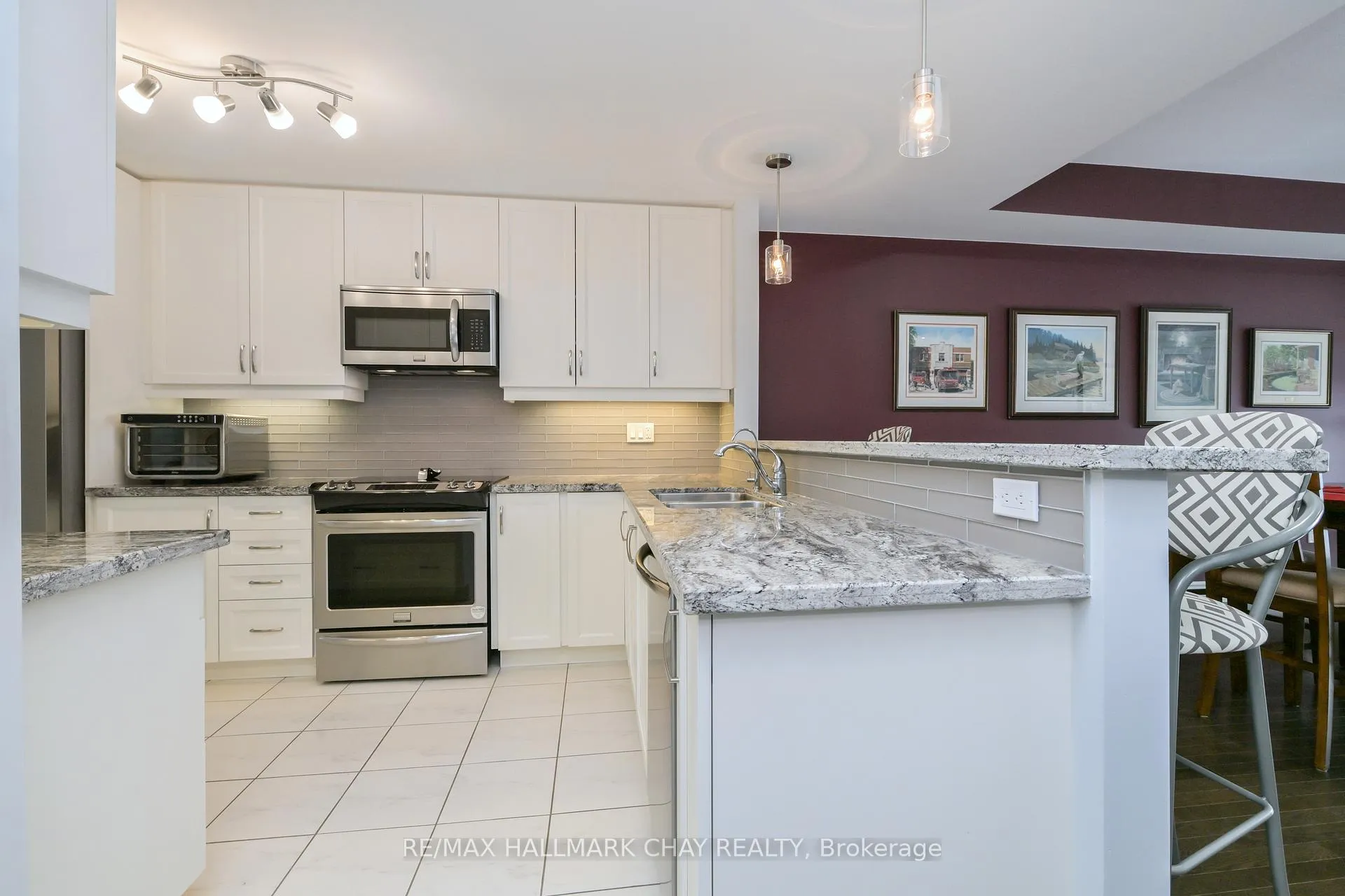 Photo 7 of 6 Upper Highland, New Tecumseth, Alliston — HOMEH