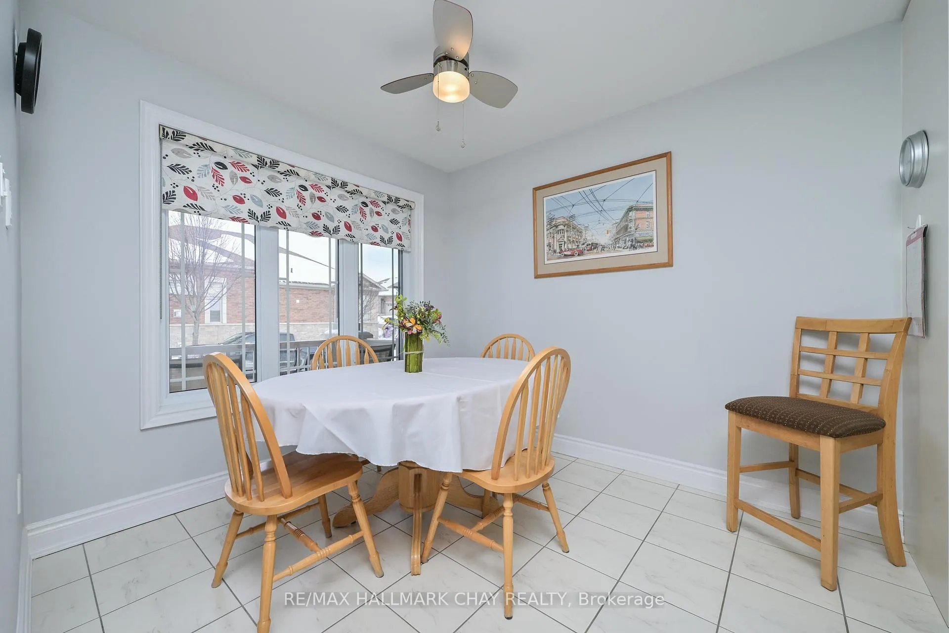 Photo 8 of 6 Upper Highland, New Tecumseth, Alliston — HOMEH