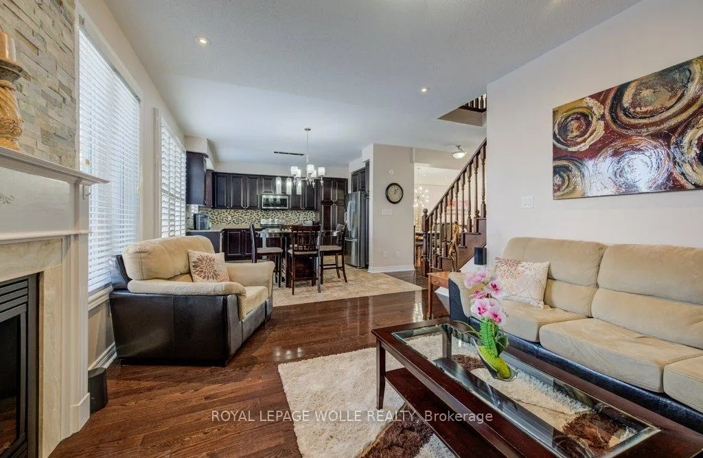 Photo 12 of 538 Thomas Slee Drive, Kitchener — HOMEH