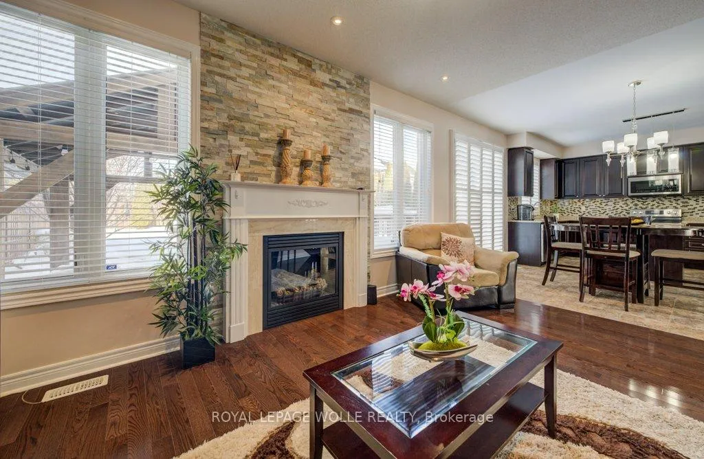 Photo 13 of 538 Thomas Slee Drive, Kitchener — HOMEH