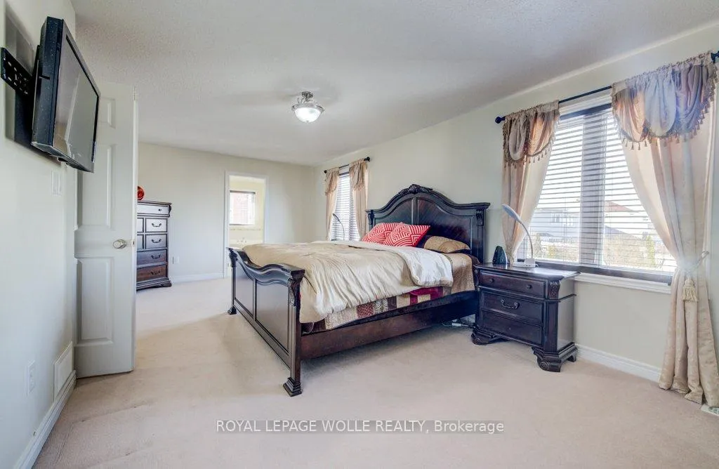 Photo 28 of 538 Thomas Slee Drive, Kitchener — HOMEH