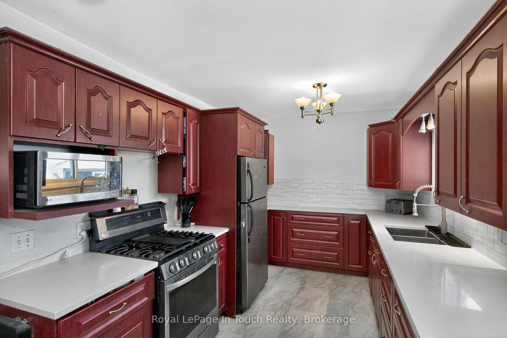 Photo 6 of 167 Timcourt Drive, Tiny, Rural Tiny — HOMEH