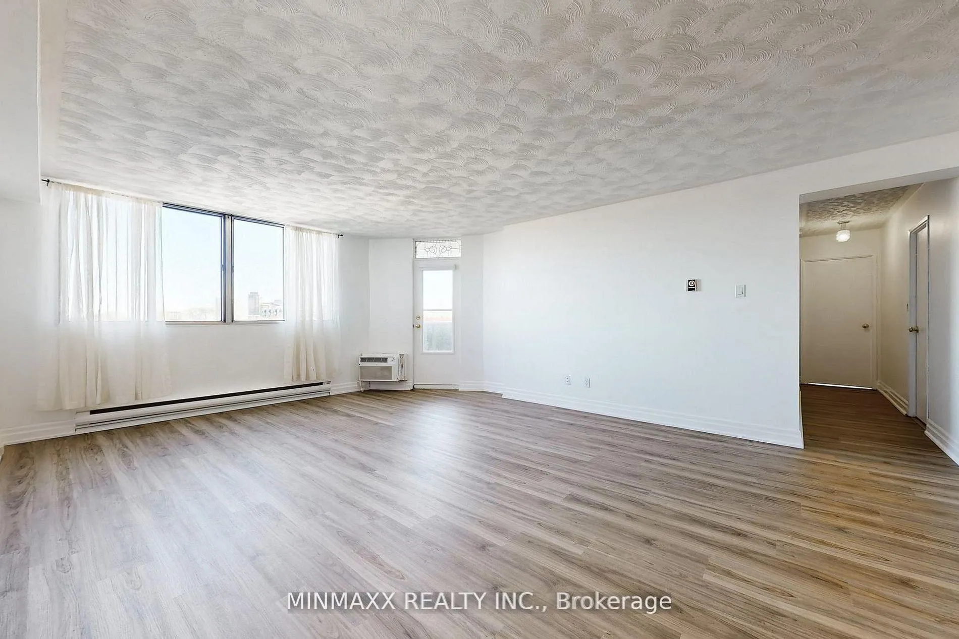 Photo 17 of Unit 703, 81 Millside Drive, Milton, Old Milton — HOMEH