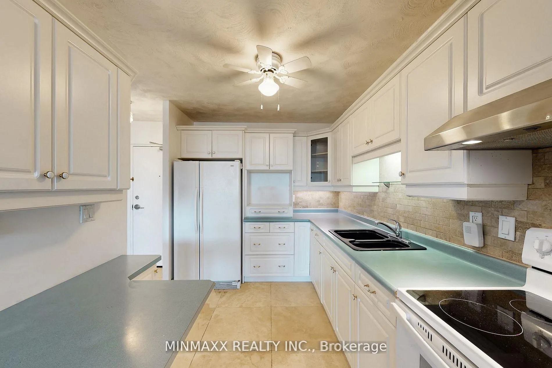Photo 20 of Unit 703, 81 Millside Drive, Milton, Old Milton — HOMEH