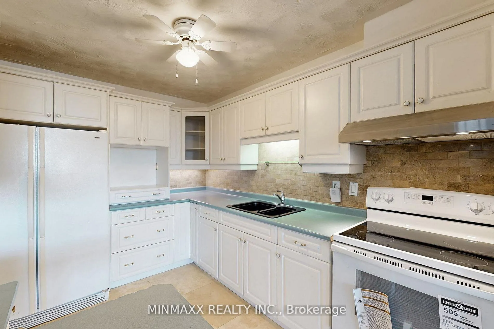 Photo 21 of Unit 703, 81 Millside Drive, Milton, Old Milton — HOMEH