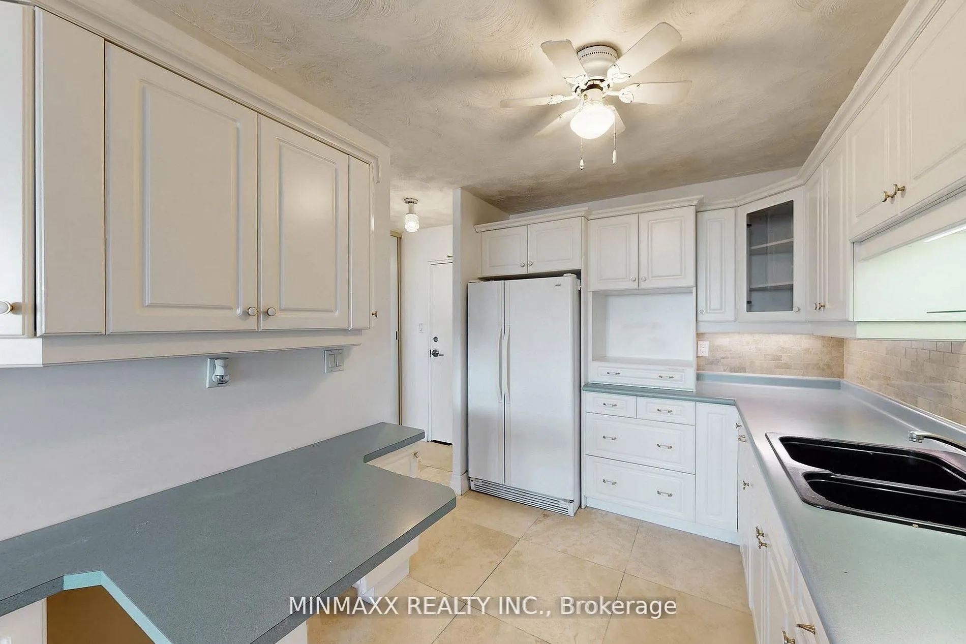Photo 22 of Unit 703, 81 Millside Drive, Milton, Old Milton — HOMEH