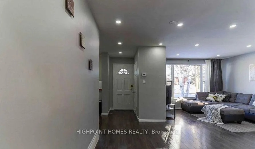 Photo 4 of Unit Upper, 631 Shakespeare Avenue, Oshawa, Donevan — HOMEH