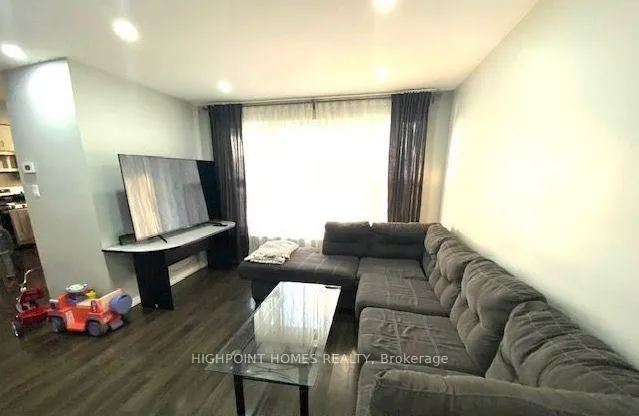 Photo 6 of Unit Upper, 631 Shakespeare Avenue, Oshawa, Donevan — HOMEH