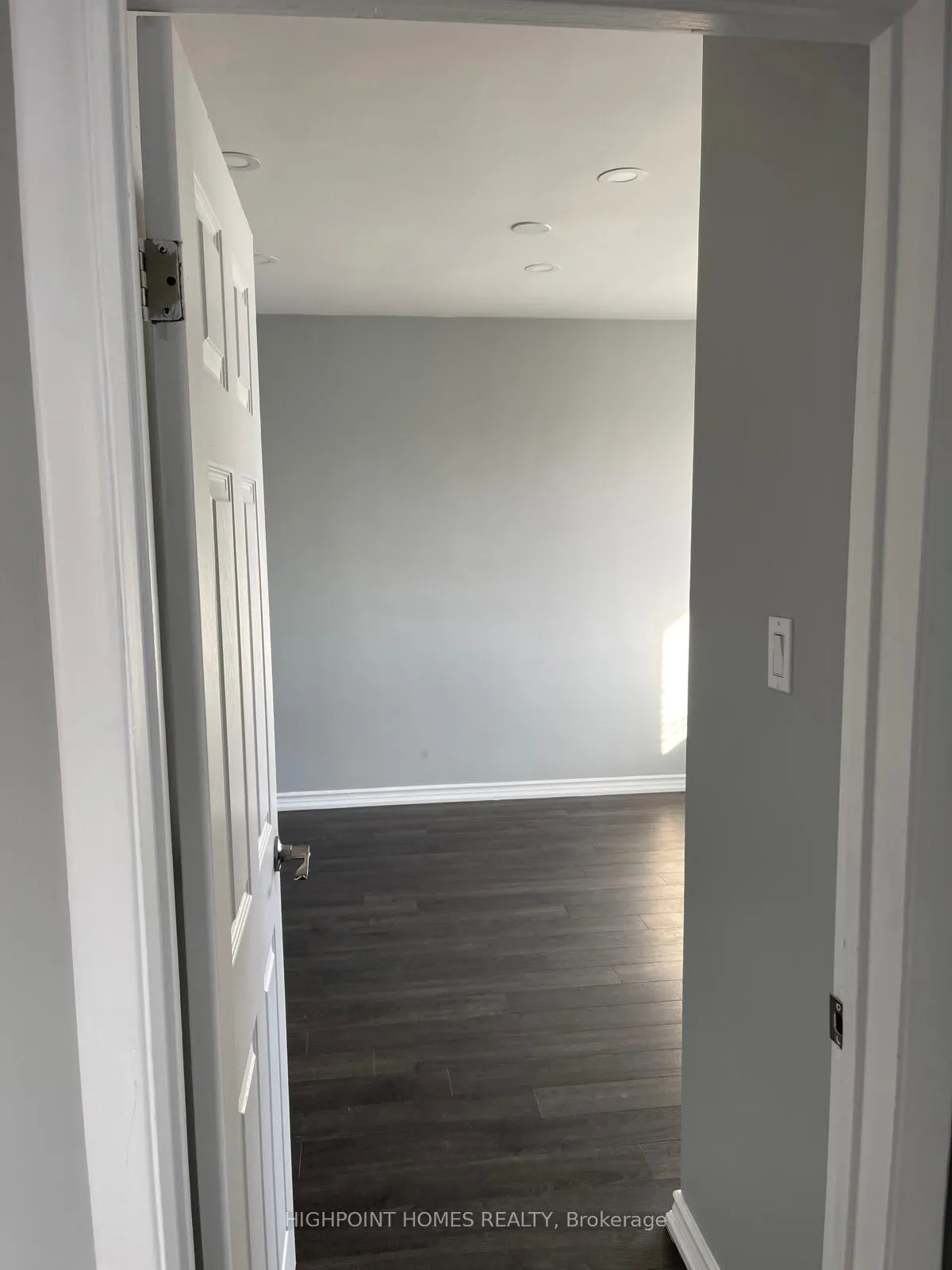 Photo 18 of Unit Upper, 631 Shakespeare Avenue, Oshawa, Donevan — HOMEH