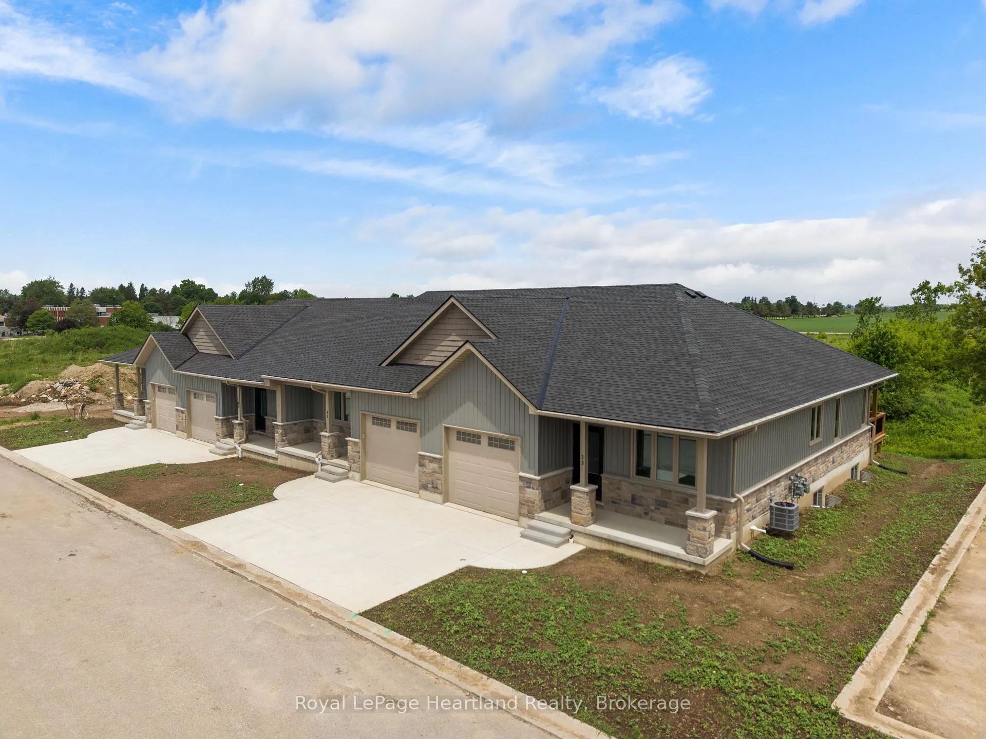 Photo 2 of 25 Silver Creek Road, Huron East, Seaforth — HOMEH