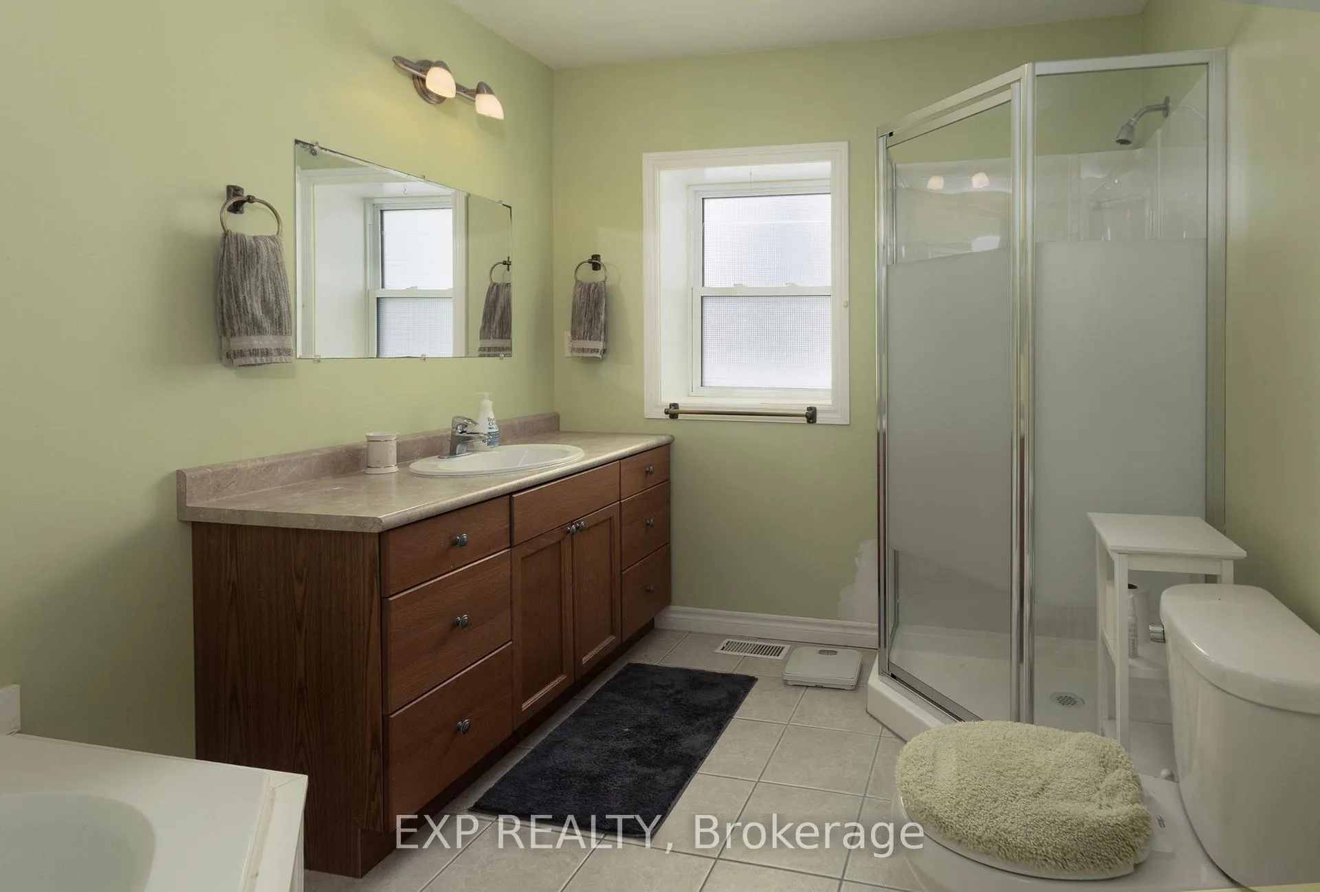 Photo 22 of 141 Dyer Street, Central Elgin, Belmont — HOMEH