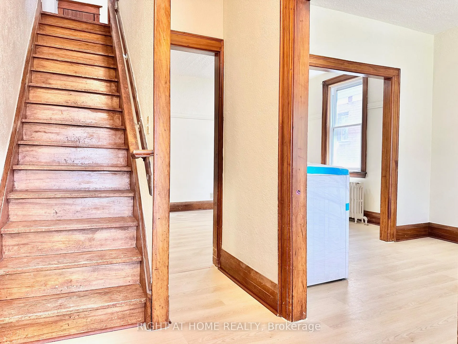 Photo 5 of 215 Rosewood Road, Hamilton, Glenview — HOMEH