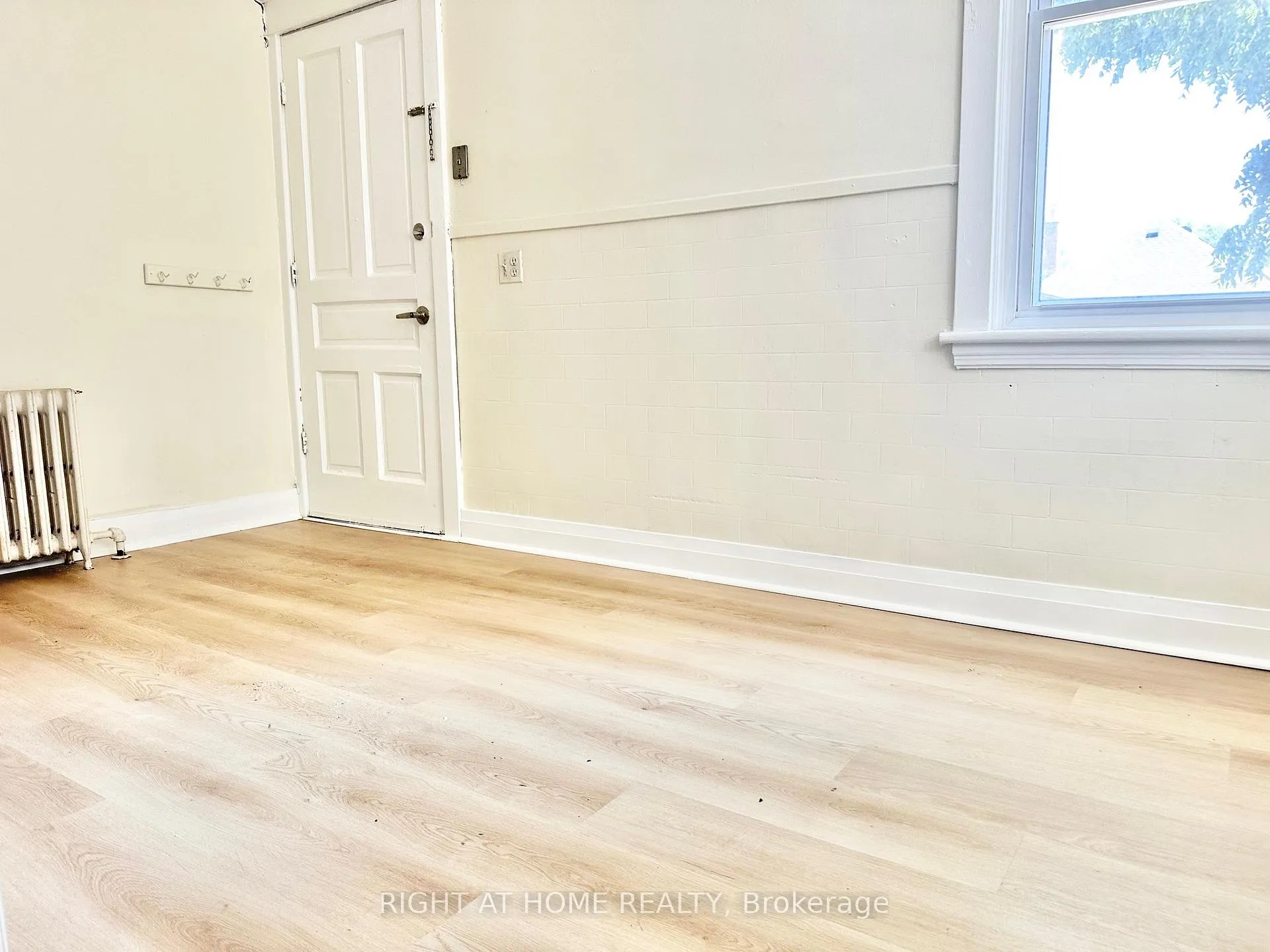 Photo 14 of 215 Rosewood Road, Hamilton, Glenview — HOMEH