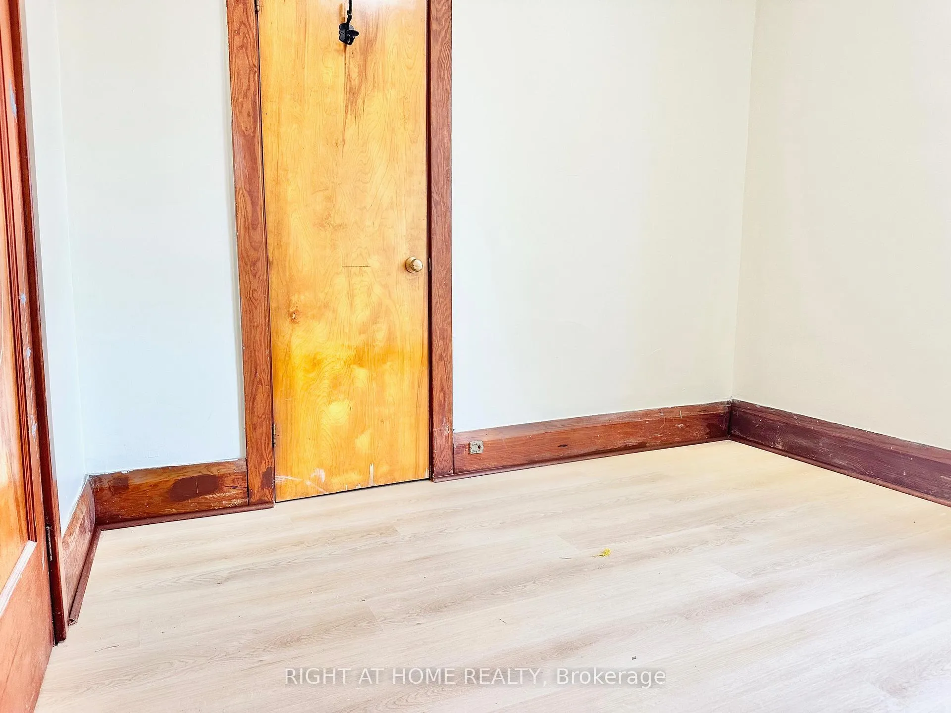 Photo 18 of 215 Rosewood Road, Hamilton, Glenview — HOMEH