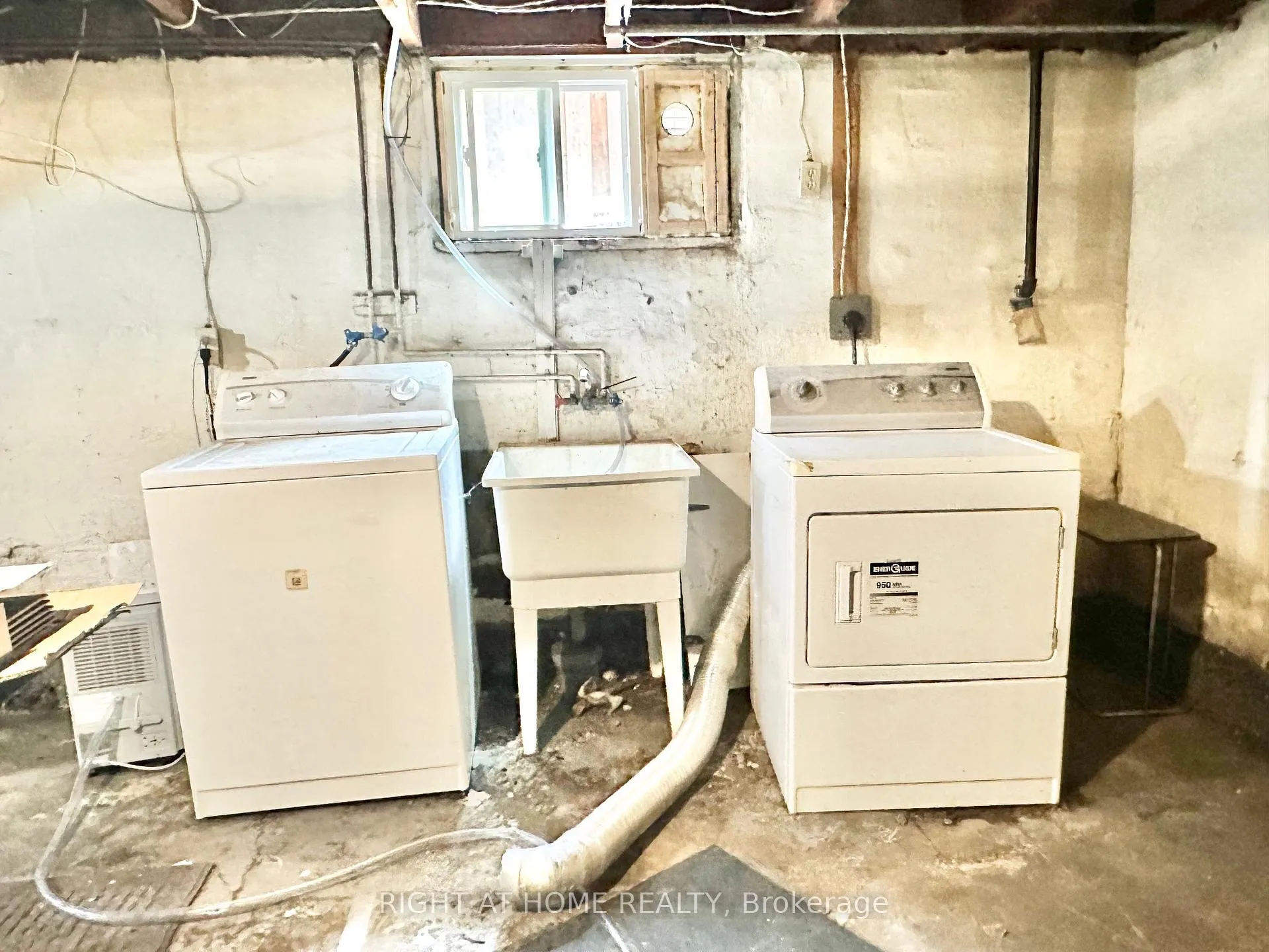 Photo 25 of 215 Rosewood Road, Hamilton, Glenview — HOMEH