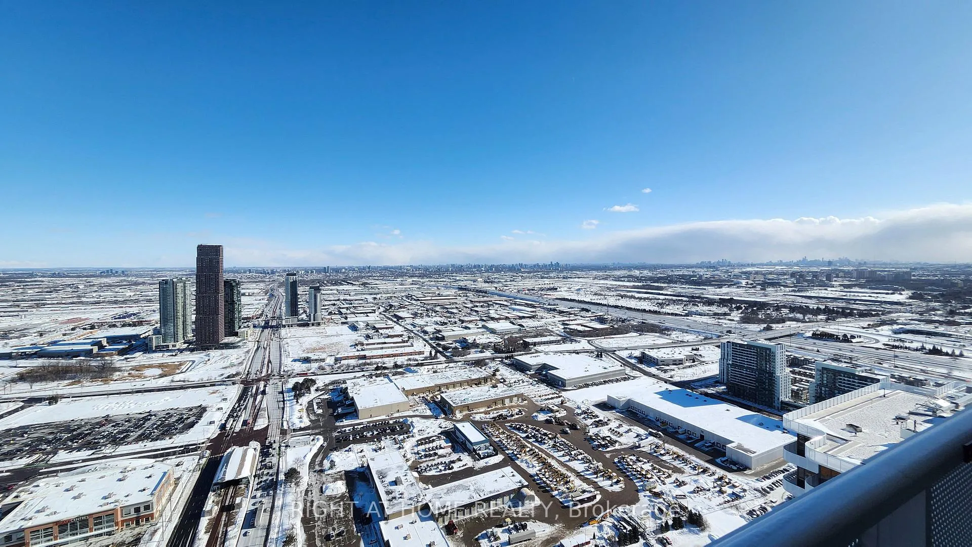 Photo 18 of Unit 5706, 8 Interchange Way, Vaughan, Vaughan Corporate Centre — HOMEH