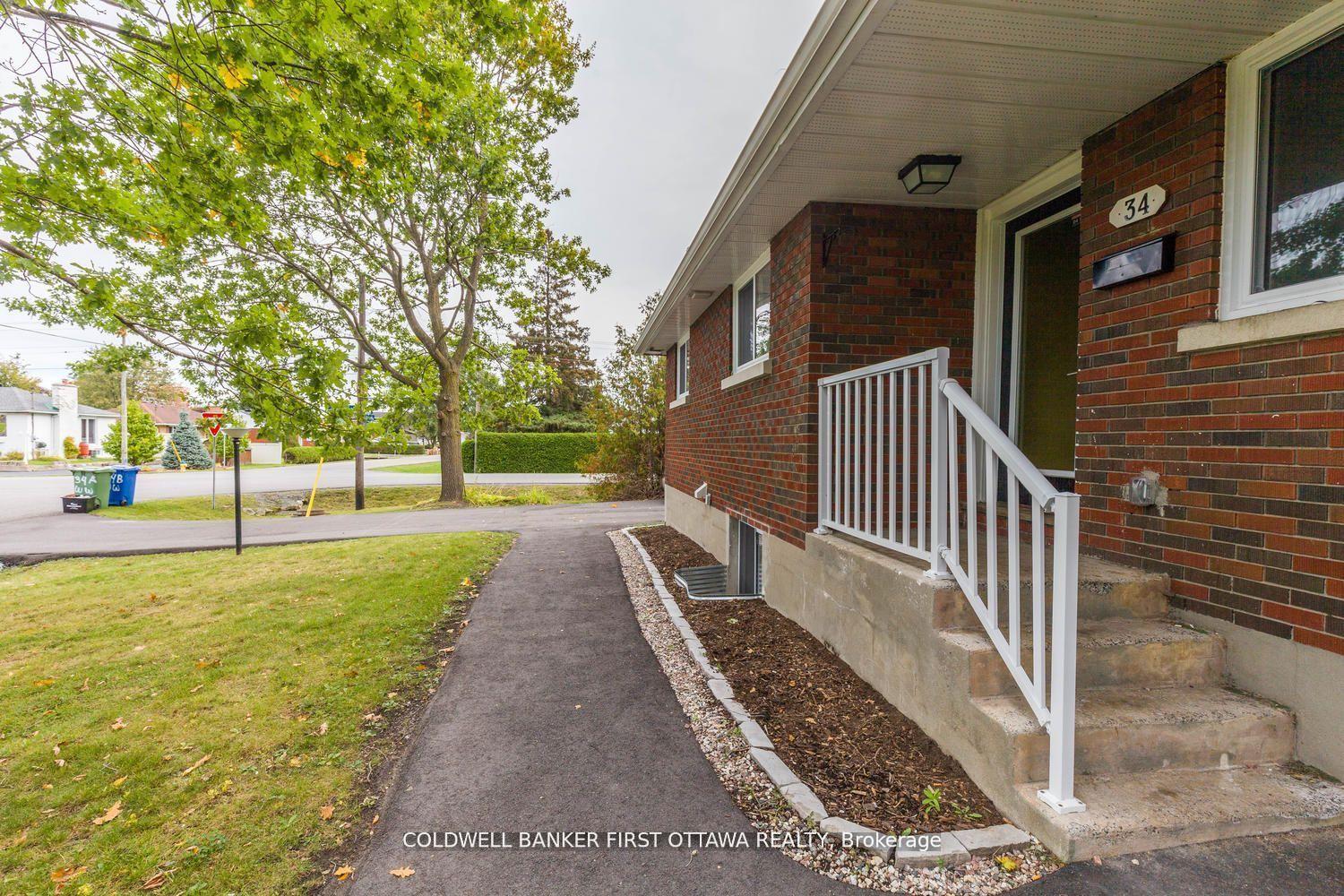 Photo 3 of 34 Westwood Drive, Ottawa, Meadowlands/Crestview — HOMEH