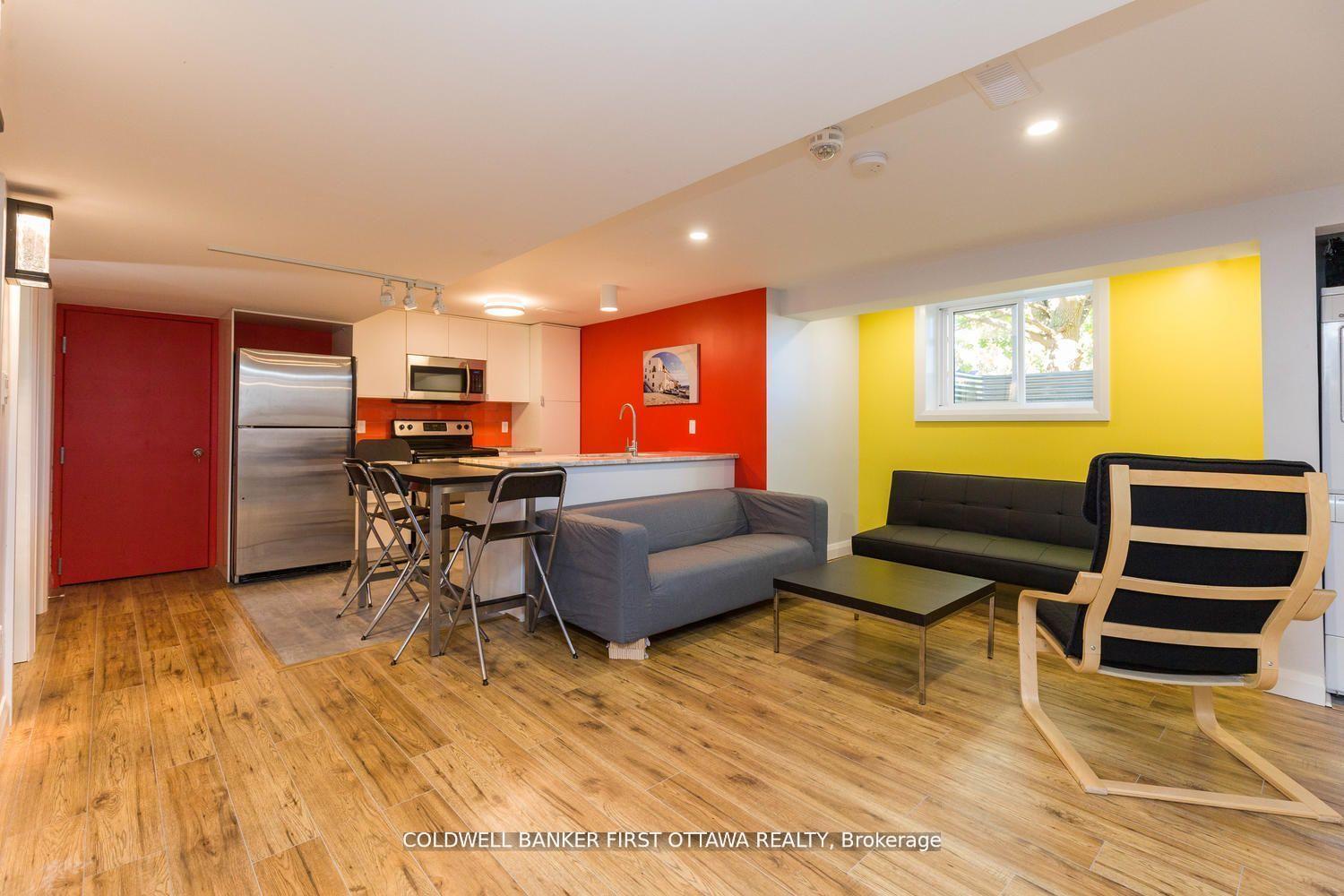 Photo 4 of 34 Westwood Drive, Ottawa, Meadowlands/Crestview — HOMEH