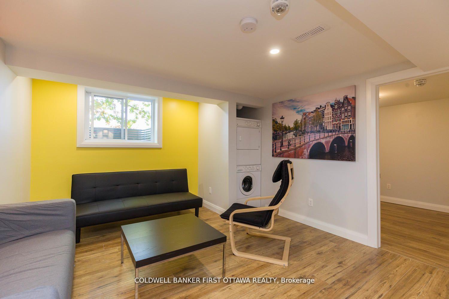 Photo 5 of 34 Westwood Drive, Ottawa, Meadowlands/Crestview — HOMEH