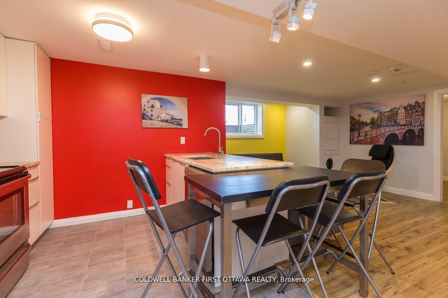 Photo 9 of 34 Westwood Drive, Ottawa, Meadowlands/Crestview — HOMEH