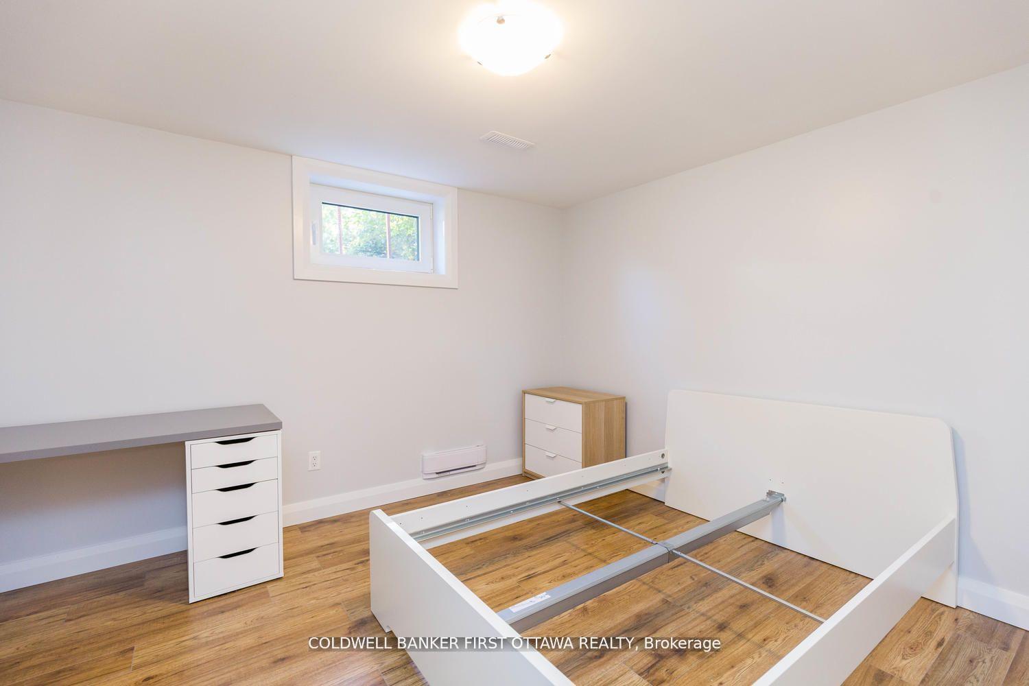 Photo 12 of 34 Westwood Drive, Ottawa, Meadowlands/Crestview — HOMEH