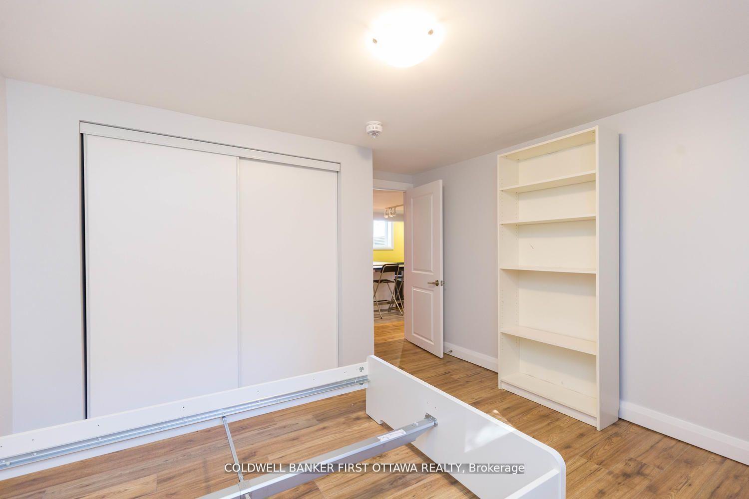 Photo 13 of 34 Westwood Drive, Ottawa, Meadowlands/Crestview — HOMEH
