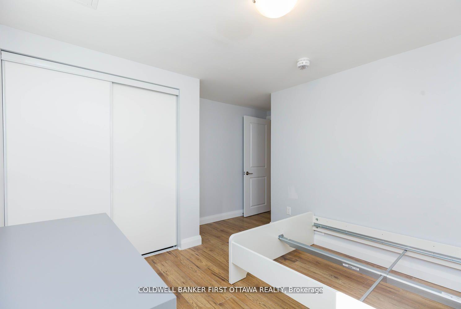 Photo 19 of 34 Westwood Drive, Ottawa, Meadowlands/Crestview — HOMEH