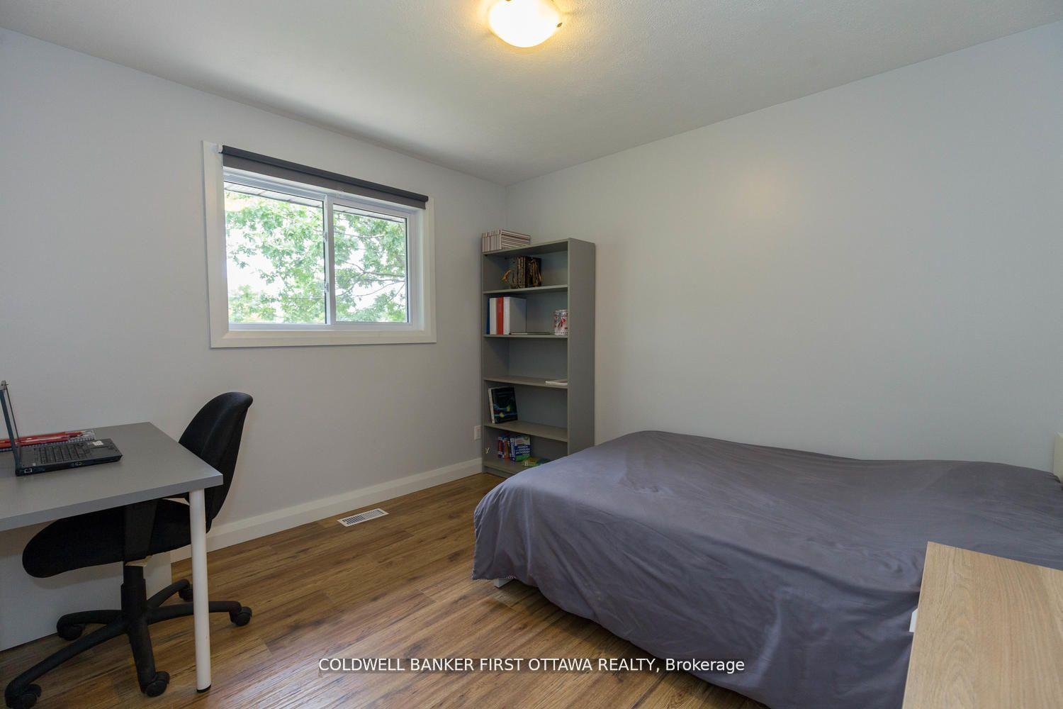 Photo 35 of 34 Westwood Drive, Ottawa, Meadowlands/Crestview — HOMEH