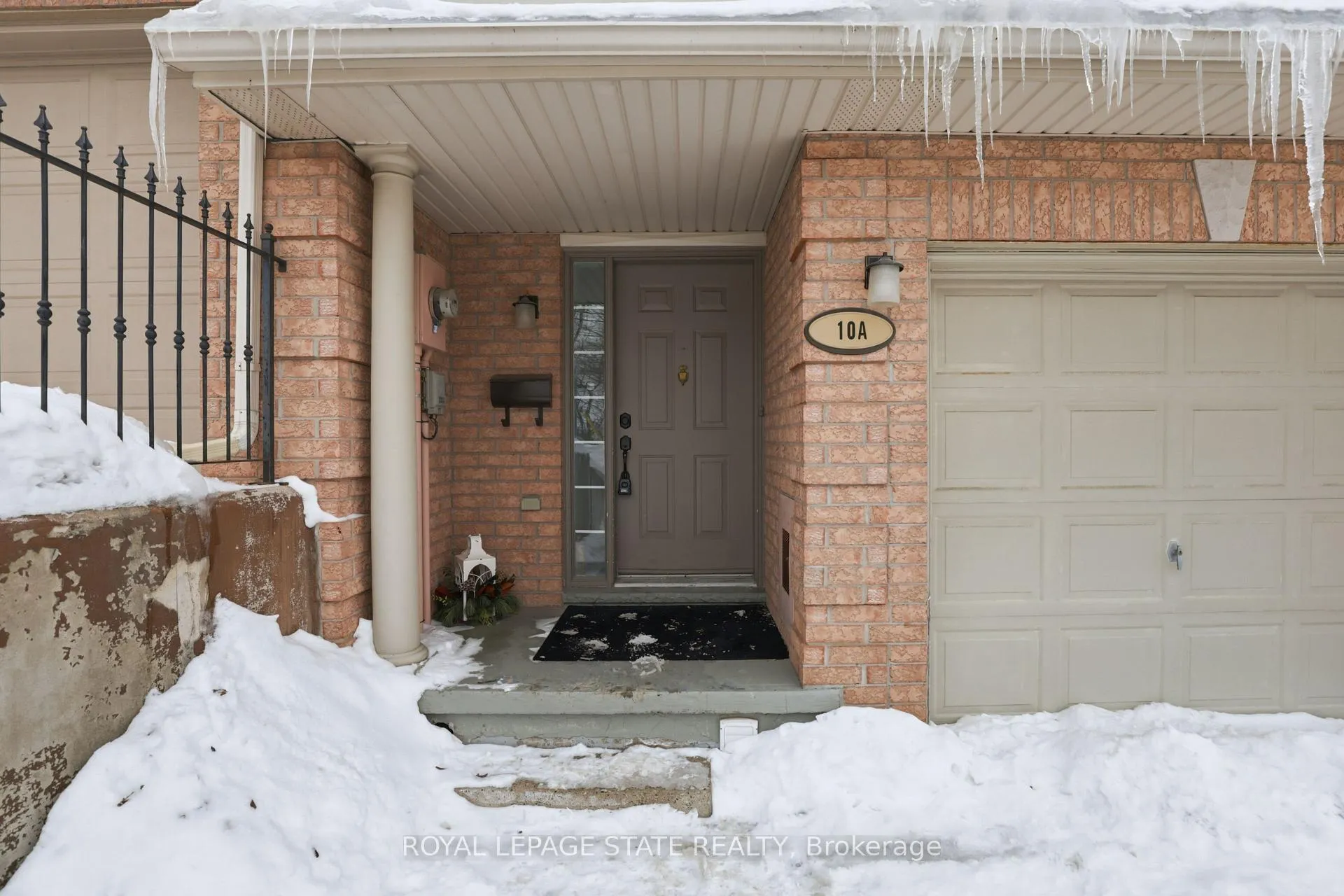 Photo 3 of 10A Hainer Street, St. Catharines, Western Hill — HOMEH