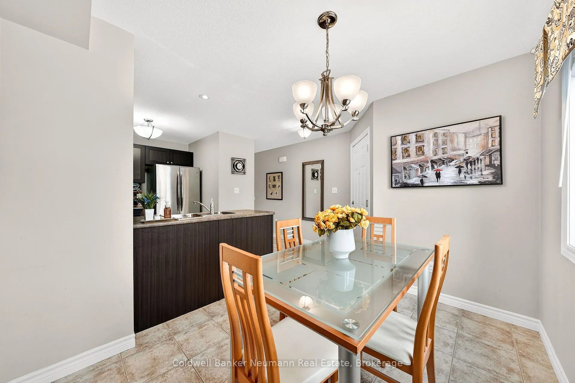 Photo 4 of Unit 35A, 15 Carere Crescent, Guelph, Victoria North — HOMEH
