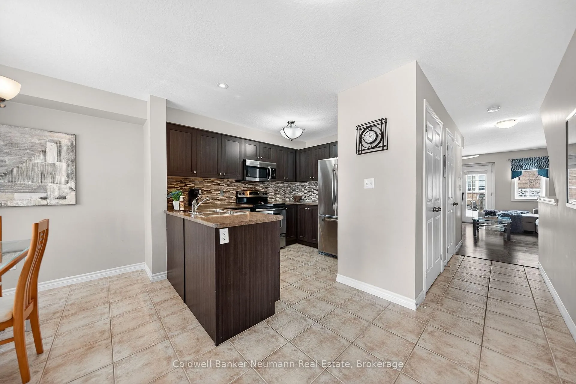 Photo 7 of Unit 35A, 15 Carere Crescent, Guelph, Victoria North — HOMEH