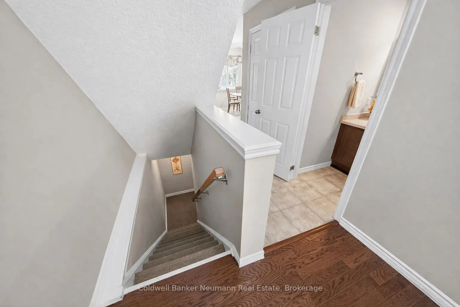 Photo 15 of Unit 35A, 15 Carere Crescent, Guelph, Victoria North — HOMEH