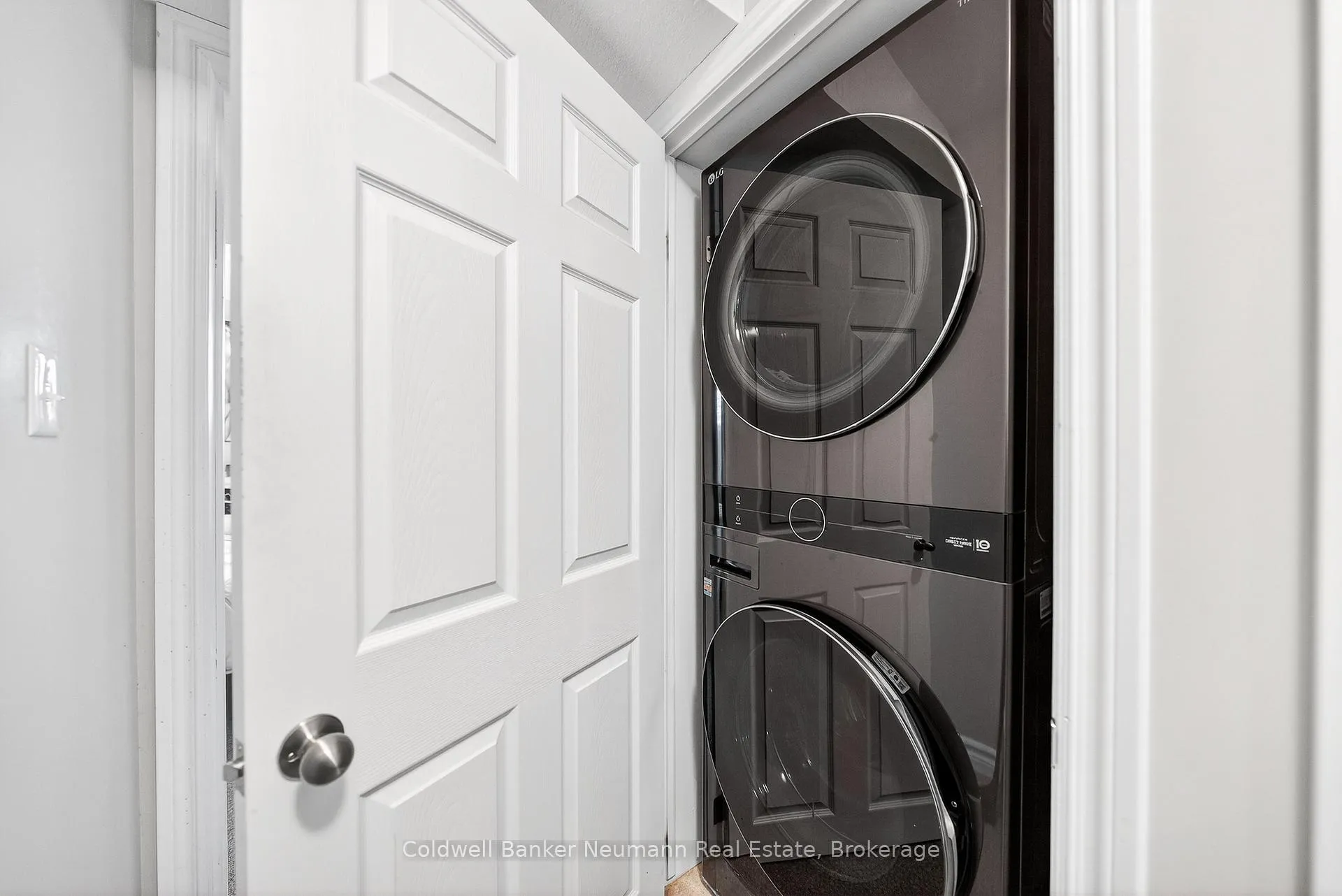 Photo 24 of Unit 35A, 15 Carere Crescent, Guelph, Victoria North — HOMEH