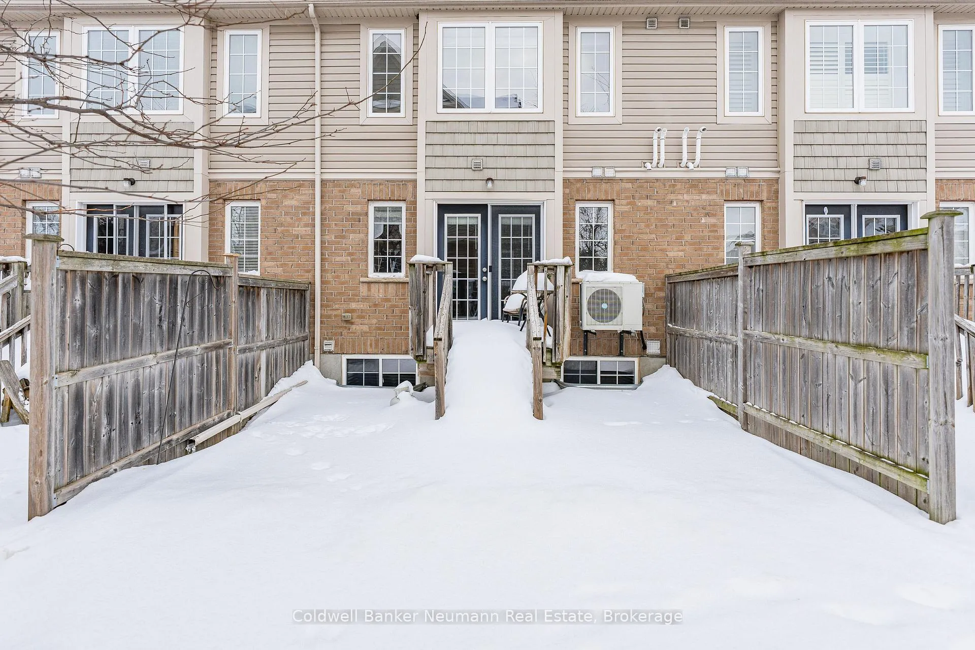 Photo 25 of Unit 35A, 15 Carere Crescent, Guelph, Victoria North — HOMEH
