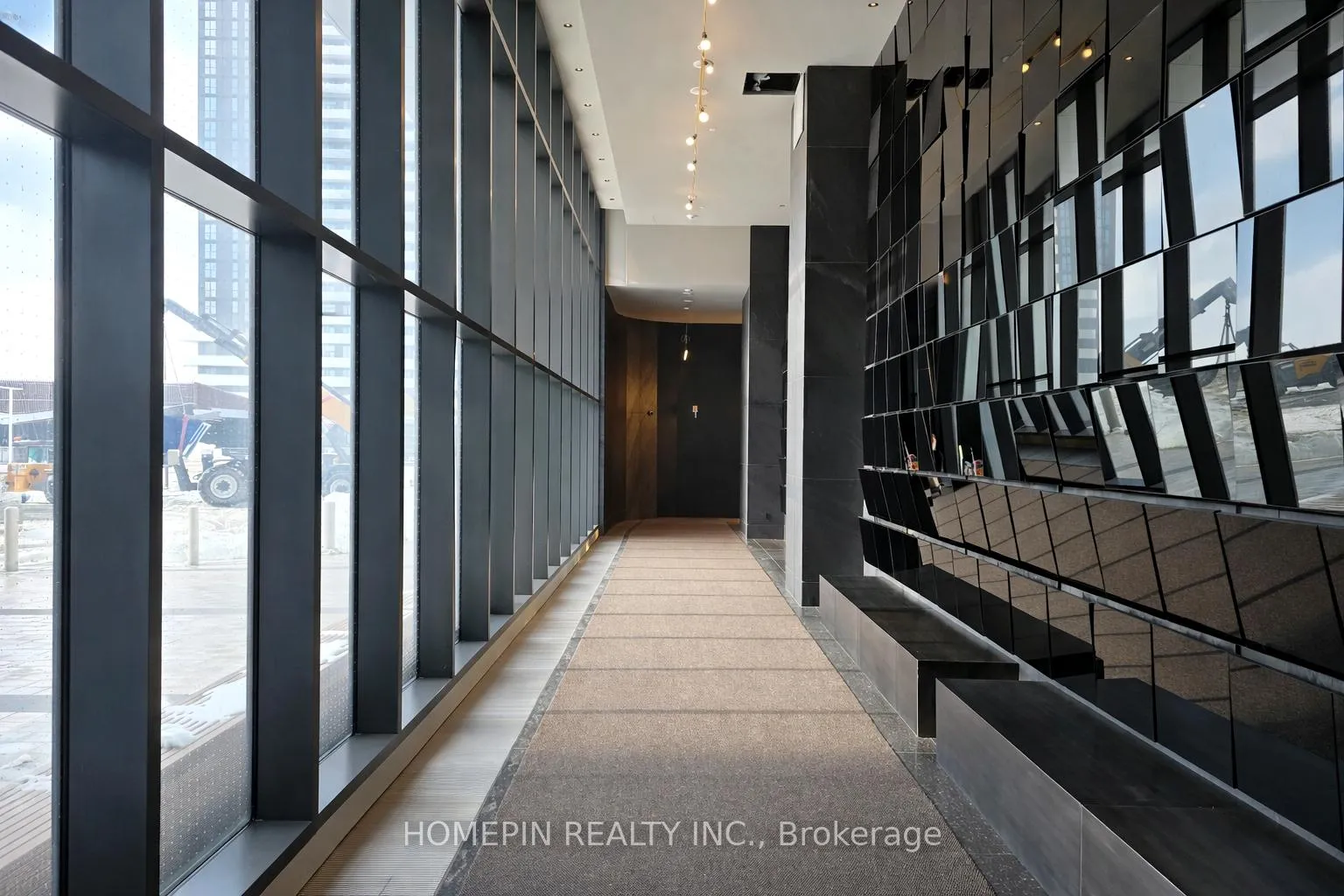 Photo 3 of Unit 3001, 8 Interchange Way, Vaughan, Vaughan Corporate Centre — HOMEH
