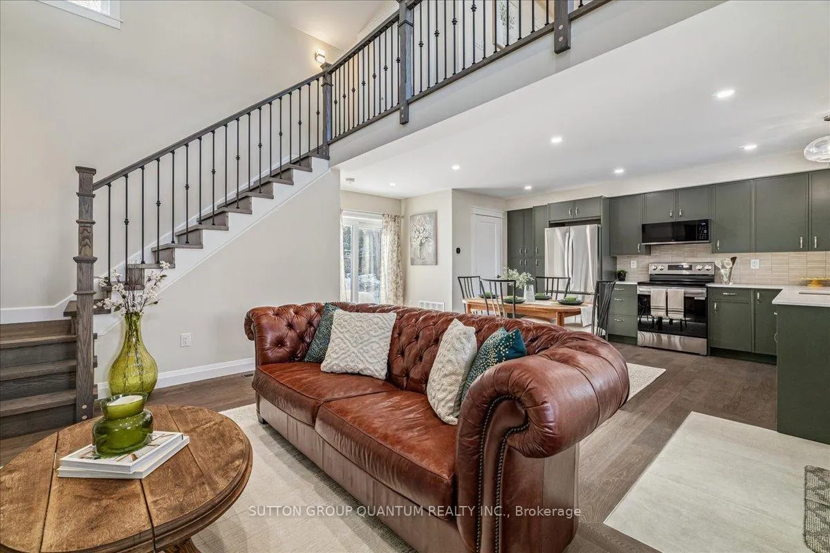 Photo 13 of 18R Pleasant Avenue, Hamilton, Dundas — HOMEH