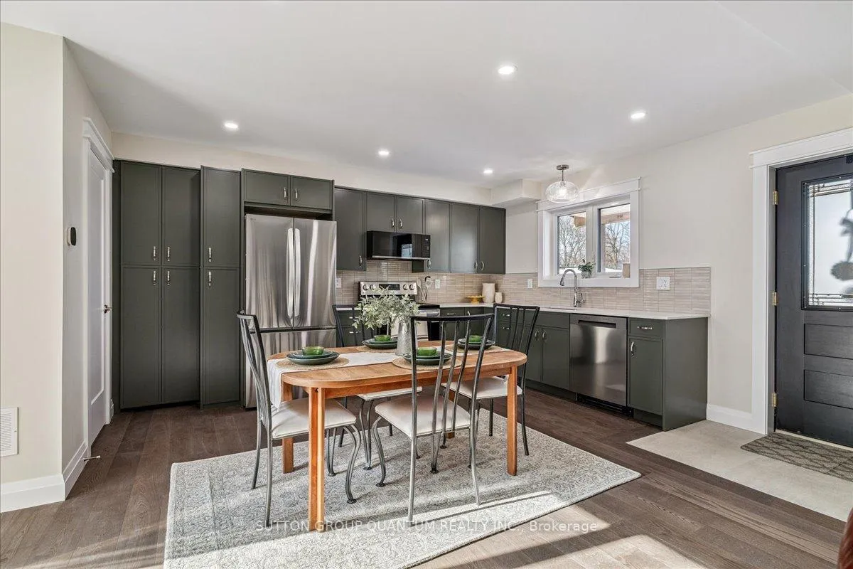 Photo 17 of 18R Pleasant Avenue, Hamilton, Dundas — HOMEH
