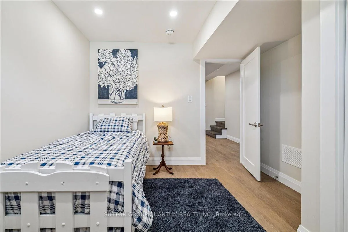 Photo 40 of 18R Pleasant Avenue, Hamilton, Dundas — HOMEH