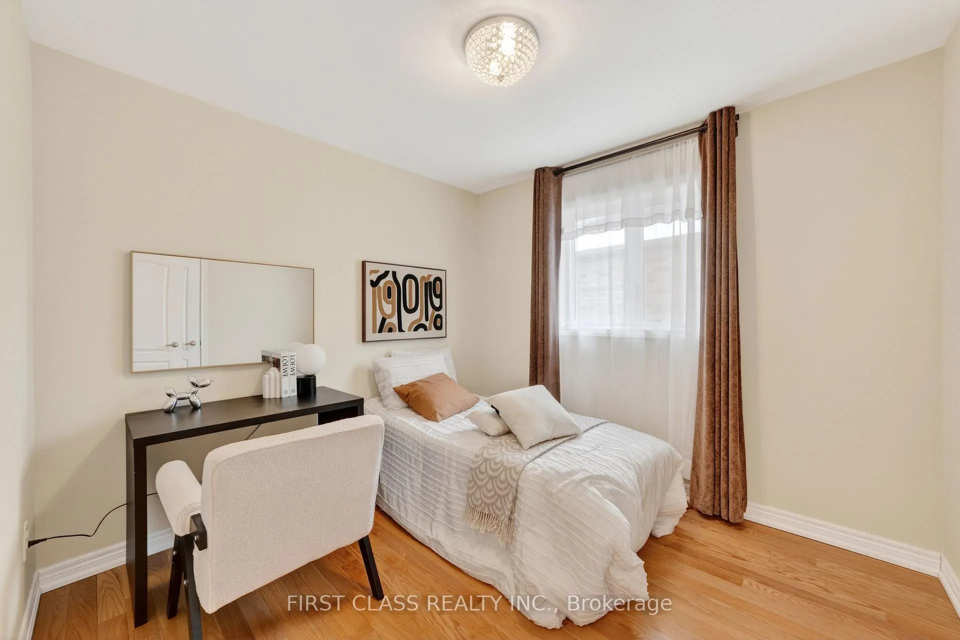 Photo 24 of 8 Elphee Lane, Markham, Cornell — HOMEH