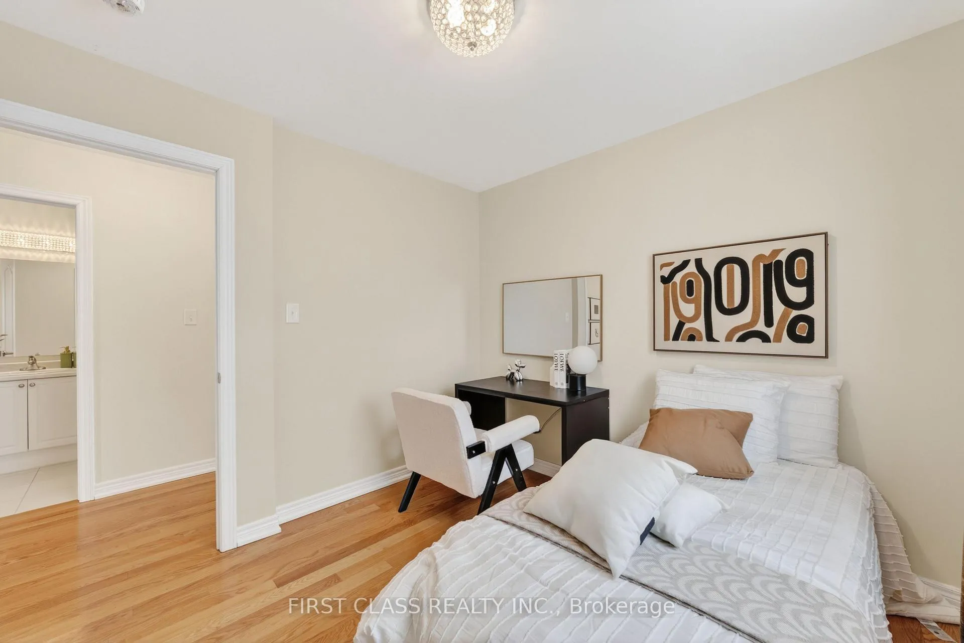 Photo 25 of 8 Elphee Lane, Markham, Cornell — HOMEH