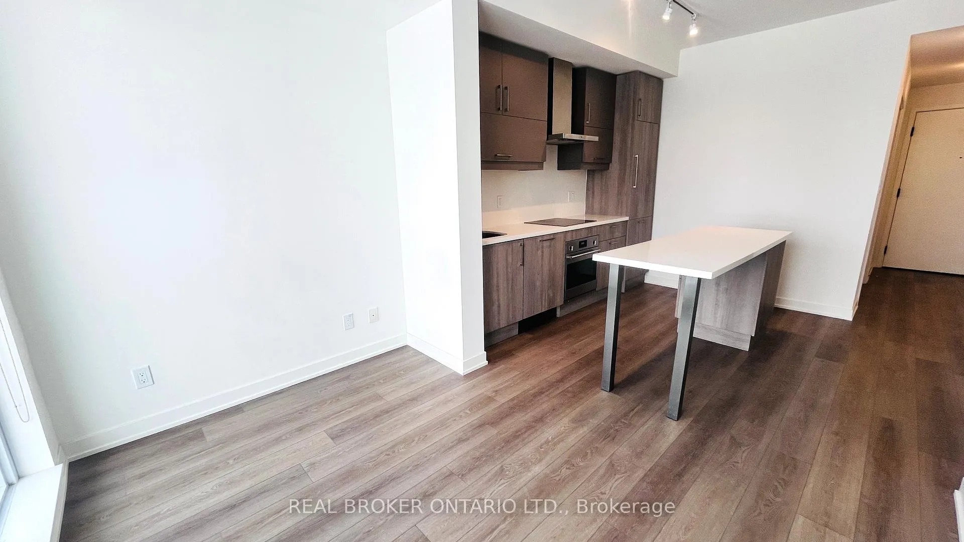 Photo 7 of Unit B-1208, 292 Verdale Crossing, Markham, Unionville — HOMEH