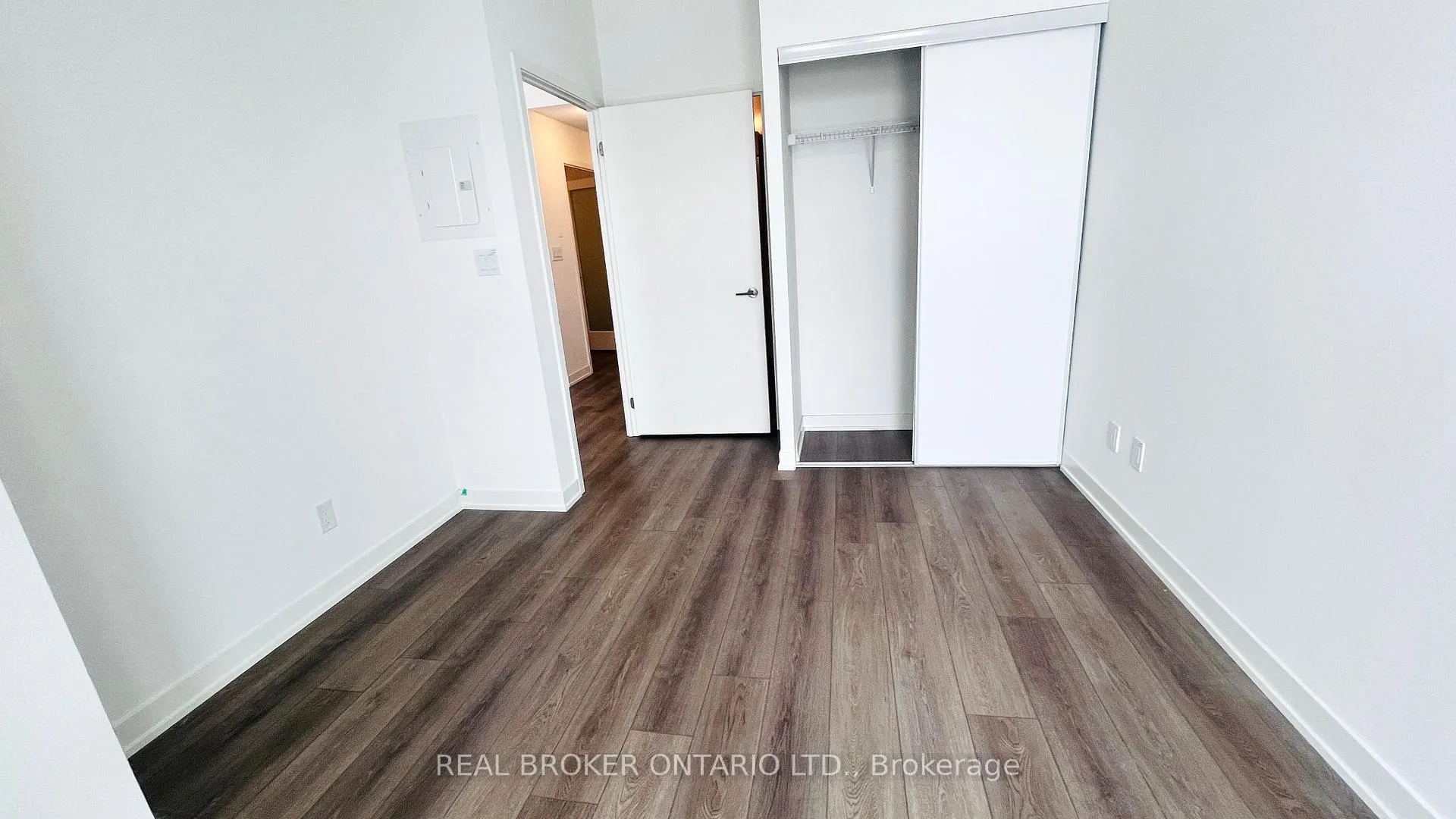 Photo 13 of Unit B-1208, 292 Verdale Crossing, Markham, Unionville — HOMEH