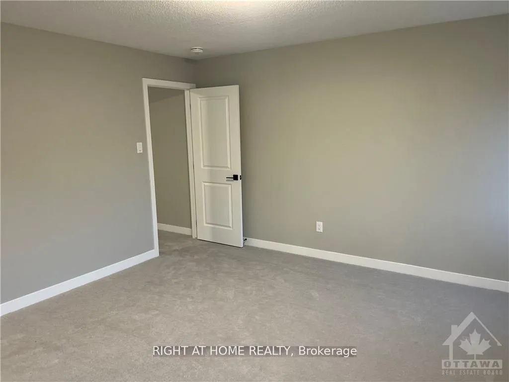 Photo 13 of 26 Limnos Lane, Ottawa, Stittsville (North) — HOMEH